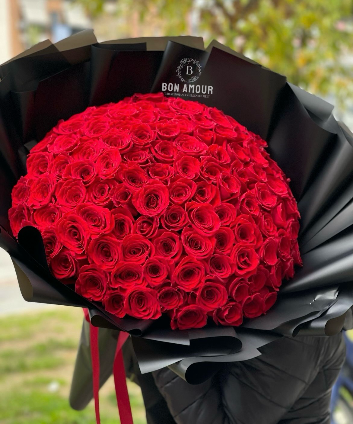 Red Rose Flower Bouquet with 100 Roses