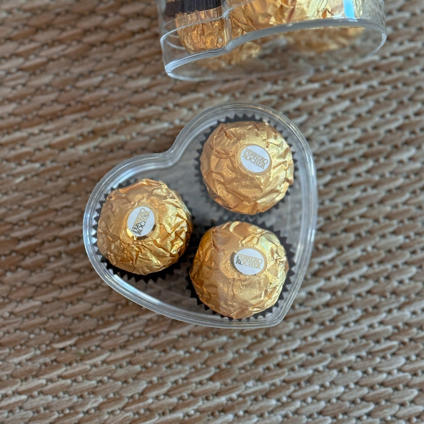 ACRYLIC FERRERO